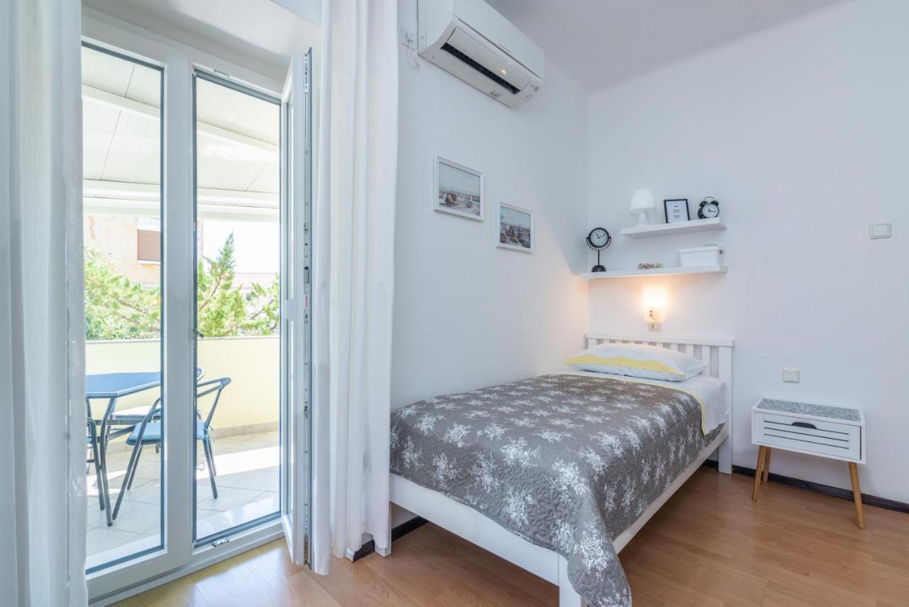 Apartment Luiza With Terrace Baska  Exterior photo